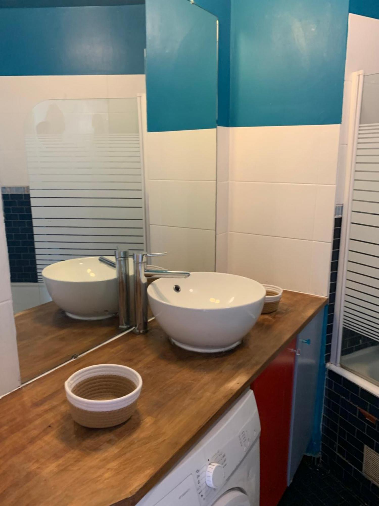 Paris La Defense - Santorin Apartment With Jacuzzi Курбьовоа Екстериор снимка